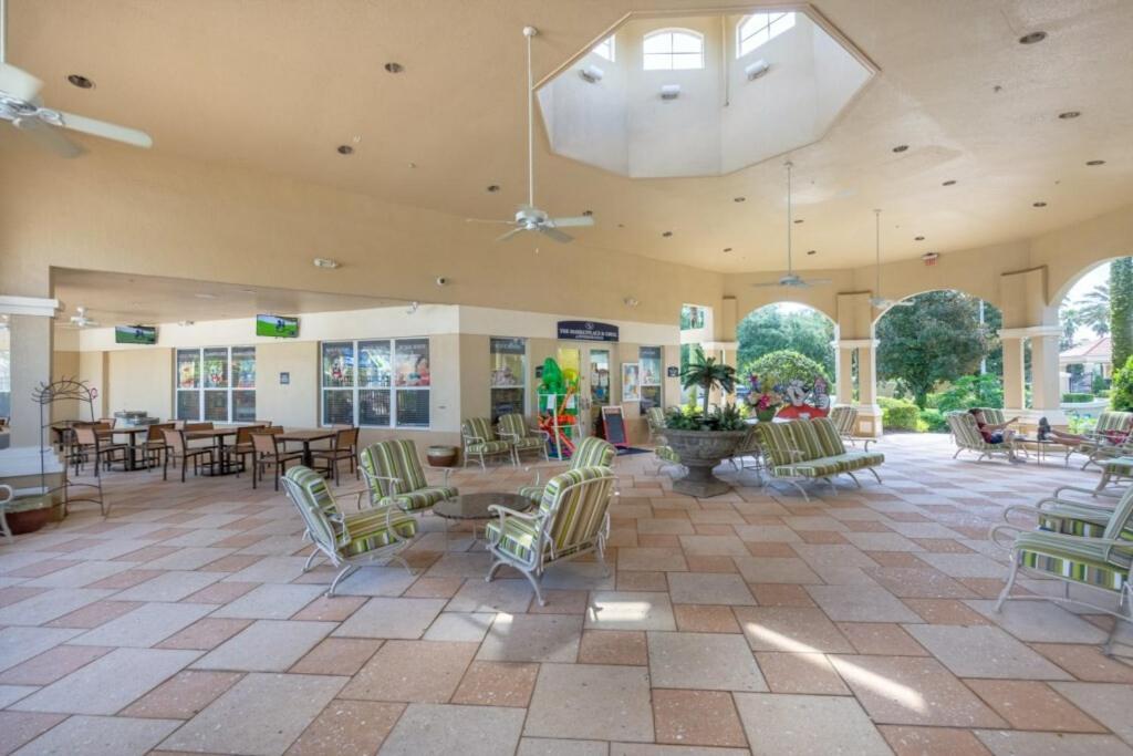 Luxurious Condo - Just 2 Miles From Disney #404 Orlando Eksteriør billede